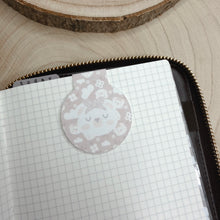 Load image into Gallery viewer, MAGNETIC BOOKMARK, baby bear glitter

