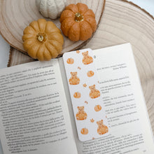 Carica l'immagine nel visualizzatore di Gallery, BOOKMARK 01 - bear autumn
