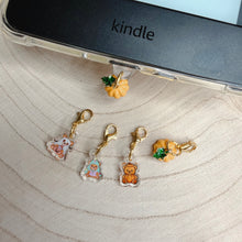 Load image into Gallery viewer, E-READER CHARM
