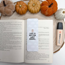Carica l'immagine nel visualizzatore di Gallery, BOOKMARK - life is better with books
