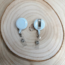 Carica l'immagine nel visualizzatore di Gallery, PAPERCLIP or BADGE | BOW
