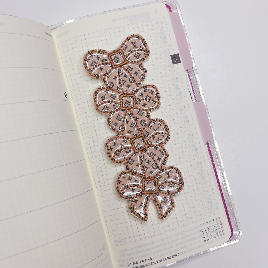 BOW EMBROIDERY BOOKMARK - brown