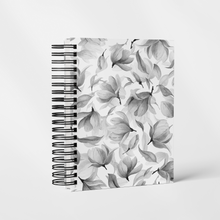 Carica l&#39;immagine nel visualizzatore di Gallery, Black Flower | B6 Notebook
